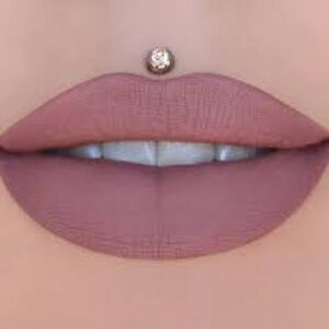 Deceased Velour Liquid Lipstick Jeffree Star